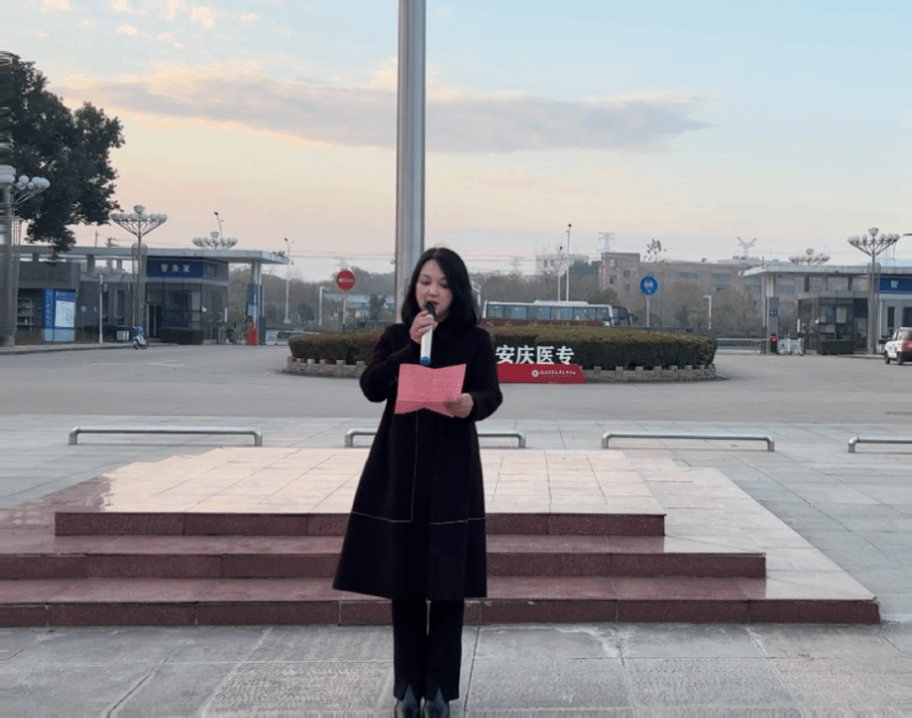 409BB302DD0B0F37FCA2B233B5A_7129DF19_50B8B