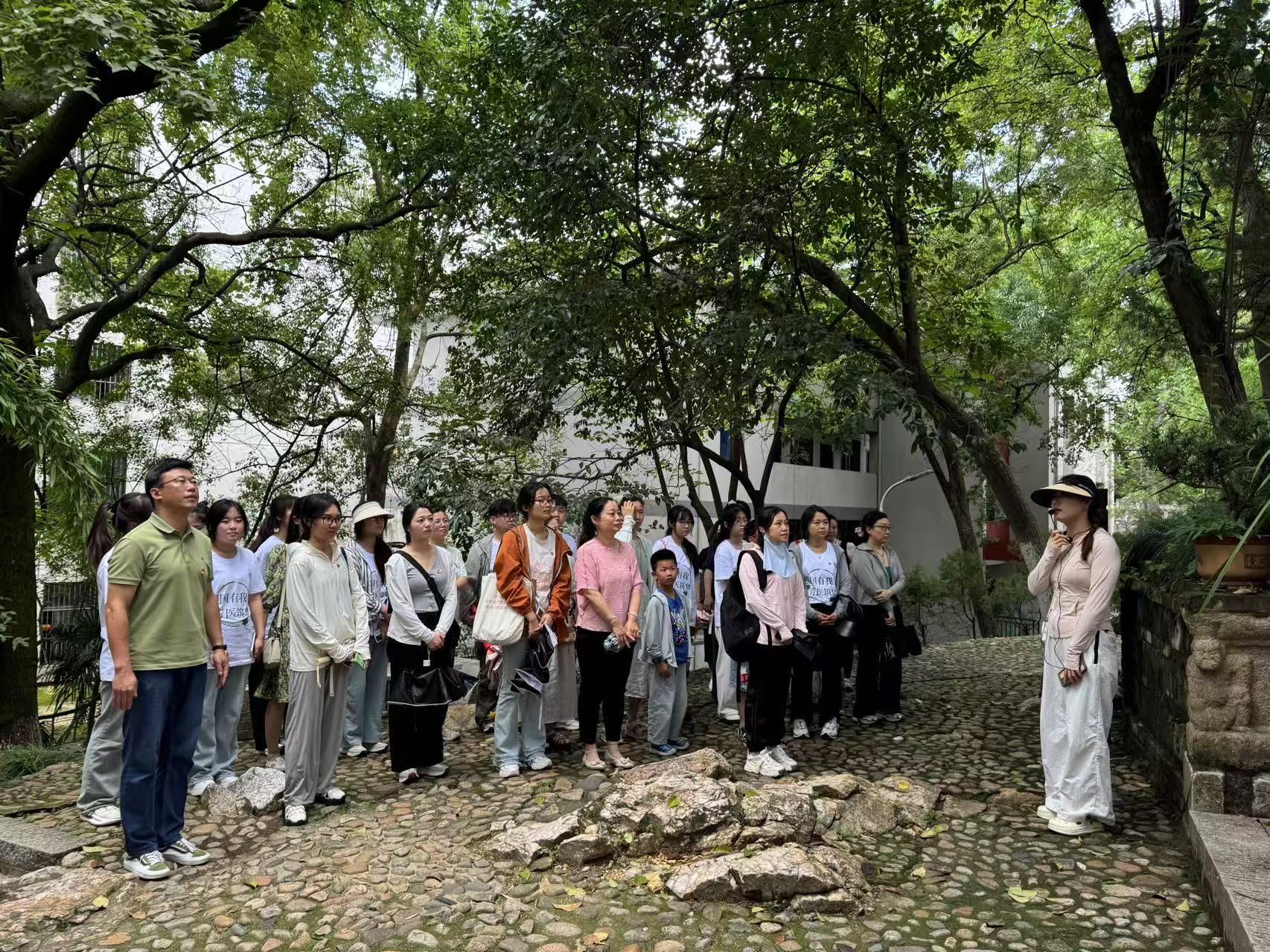 740A33F495EE265EB21BF35C690_880197D2_A8BEB