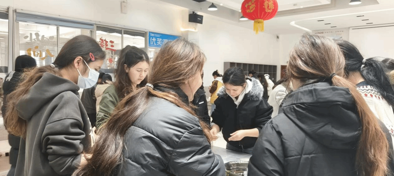 72714EEC4B018D39AA4CA8751D3_91CBA8B3_5BE93