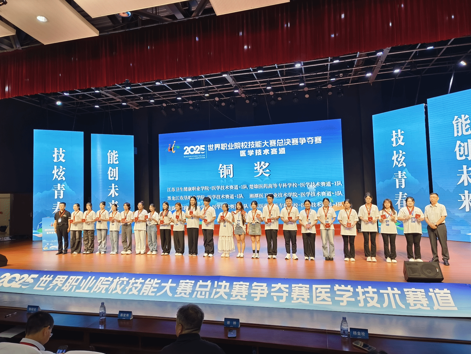 6E904A590A42206AAF7C93AD250_CB948D4A_BAEF5