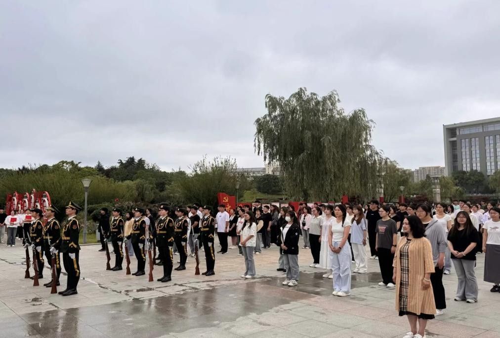 BB3E2AFB47FF47342F33EE118FC_3E5CEB78_194DB