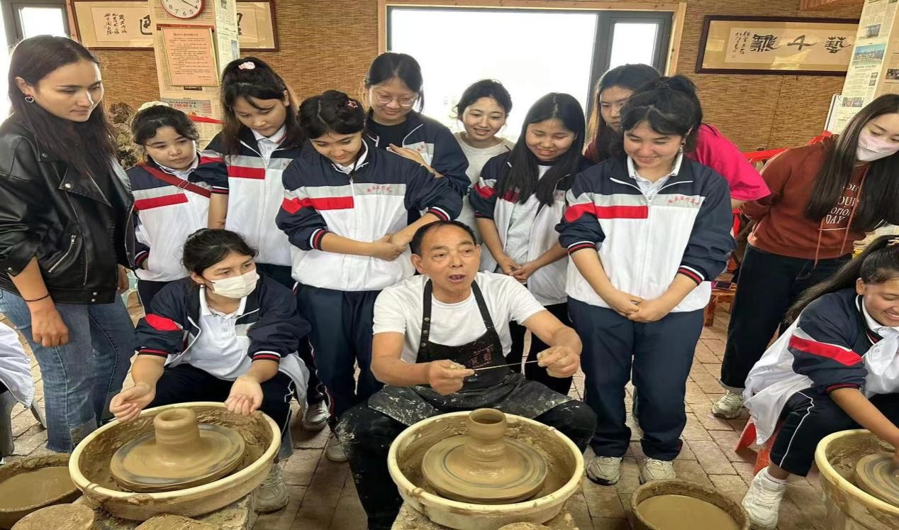 56958A4B29F9ADBB37AE9E18A2B_BB3721C2_3041F