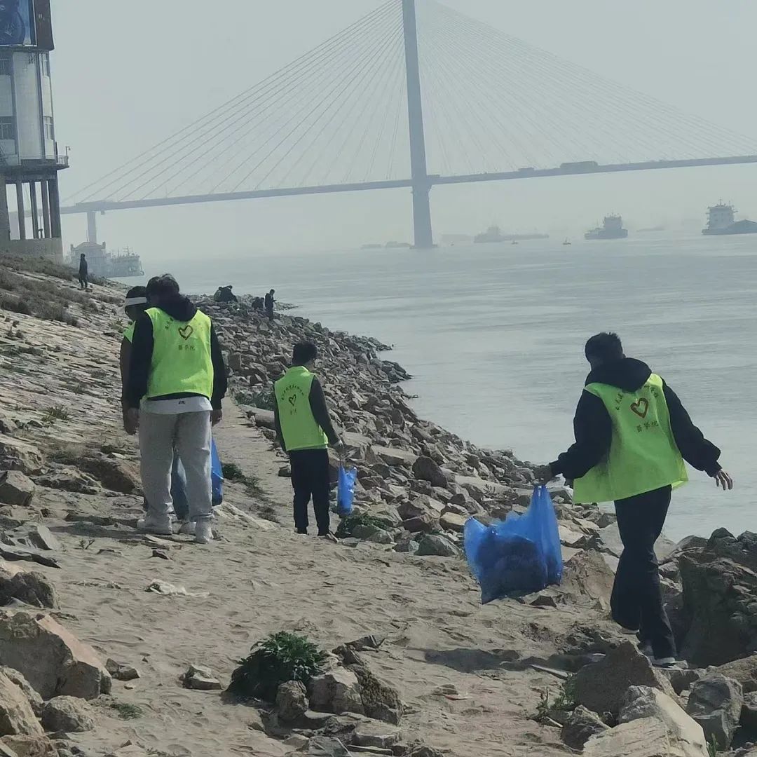 B95AFFC144742765391819AA207_6A827582_2DD5B