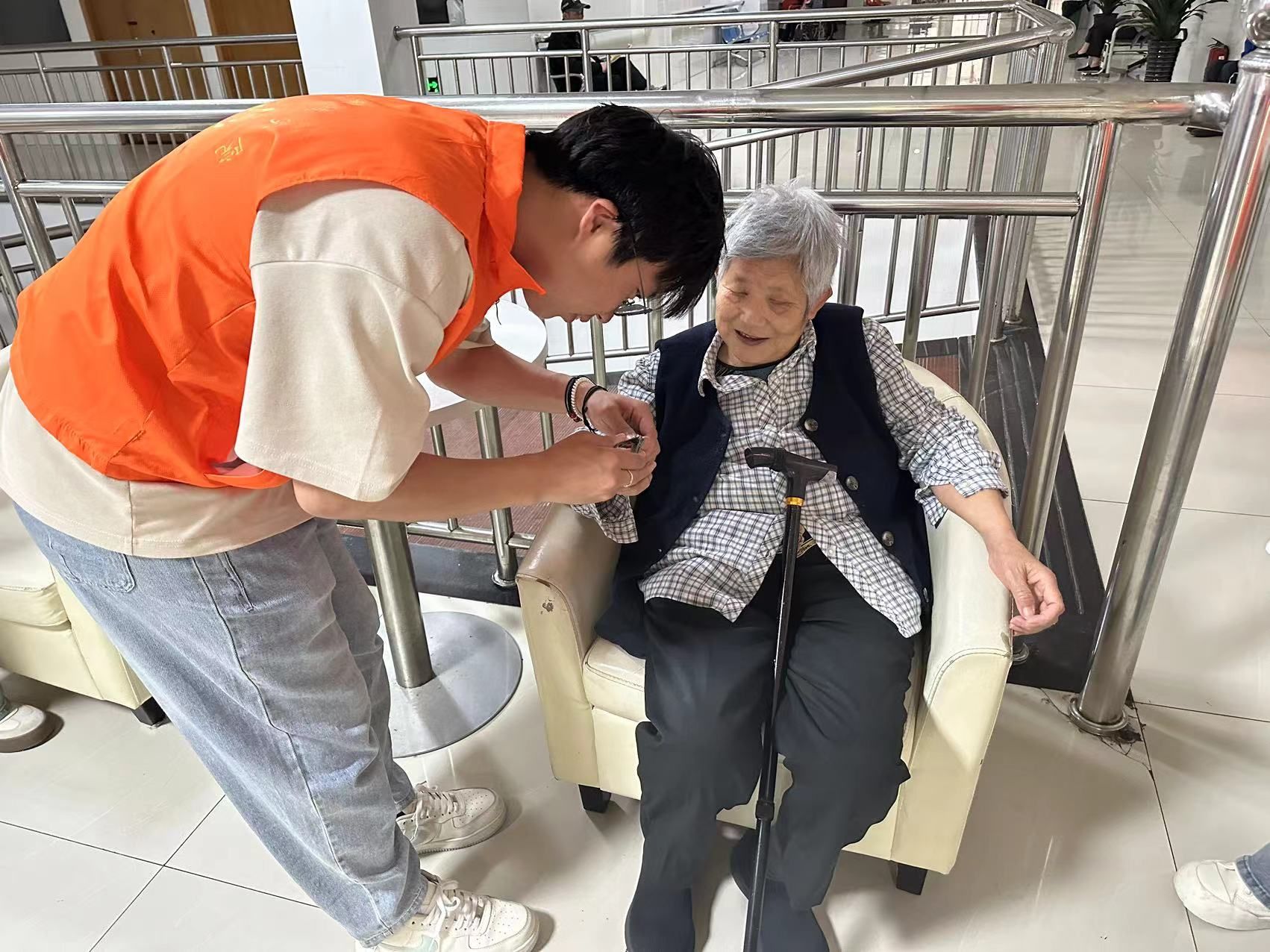 5A15F2A83429F908957FC1C64B6_165064AF_52524