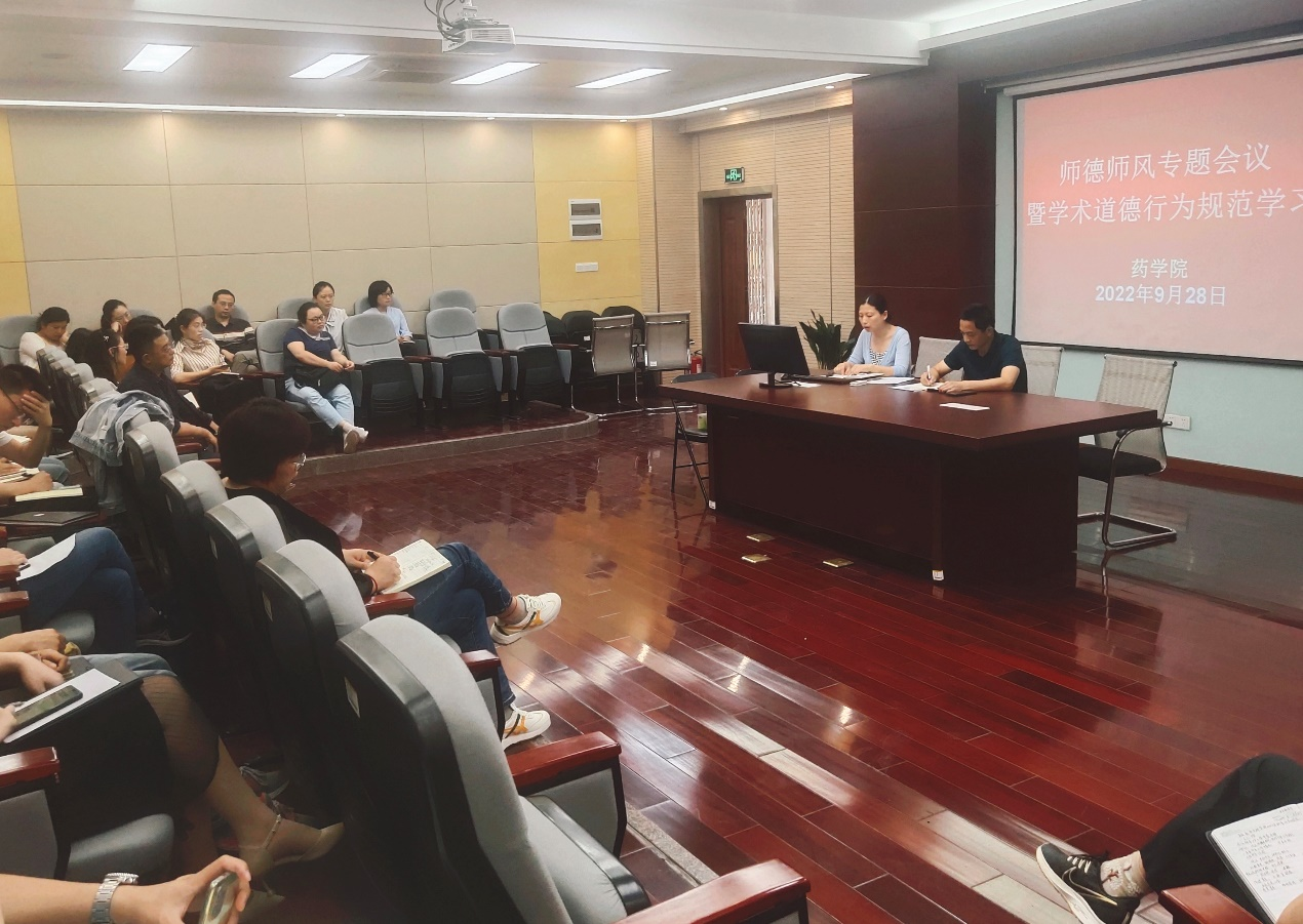 29397AE3CBBDF33F6E11AF00057_9CD0F596_153D63