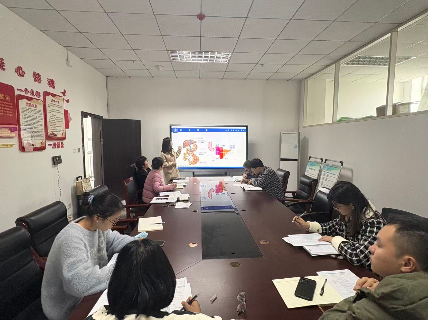 96E4F91D4F2756D2592BDC552FE_62EBC4B6_41253