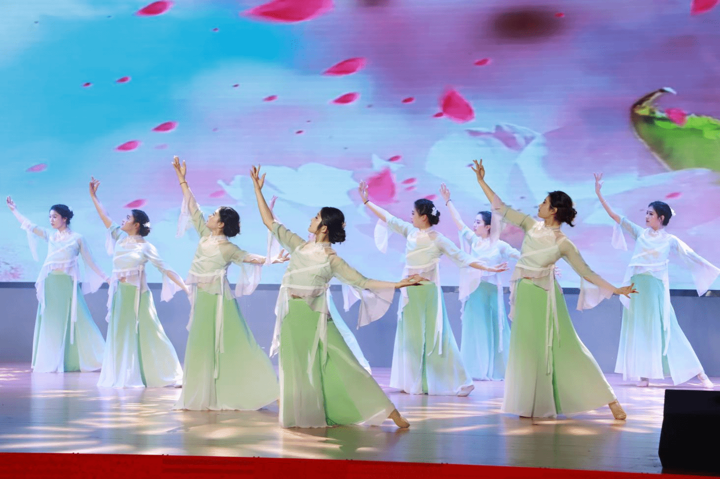 BCA8F22E32EDF0E73F1D1665FCA_E1C99F43_7C123