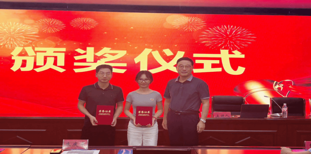 869F4A1019667C229438AB17CDF_0CE6D6C7_34032