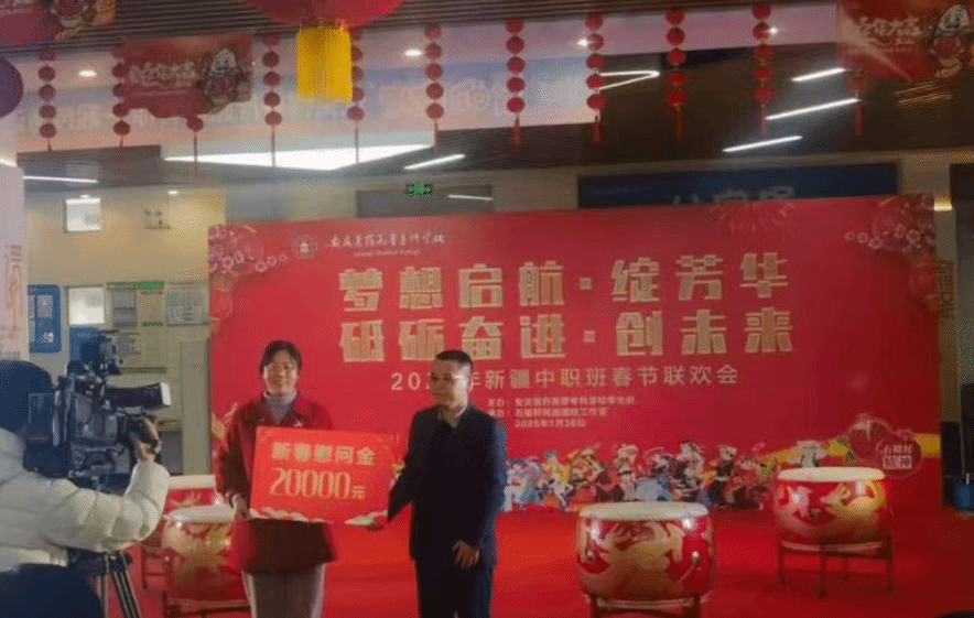 94F388BEF16E79250E1754767A4_4A26E4D6_37CE6