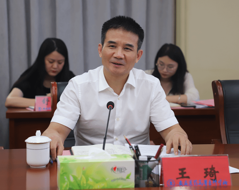 4556C7FAA5E80F3B72C51D41FC7_054931CE_30033