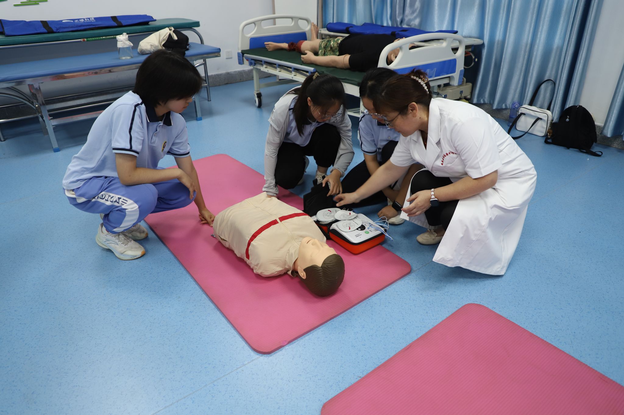 AB2AF4FF2B3D7FCECEF7C2DD3BA_C60DAFE8_4DFC2