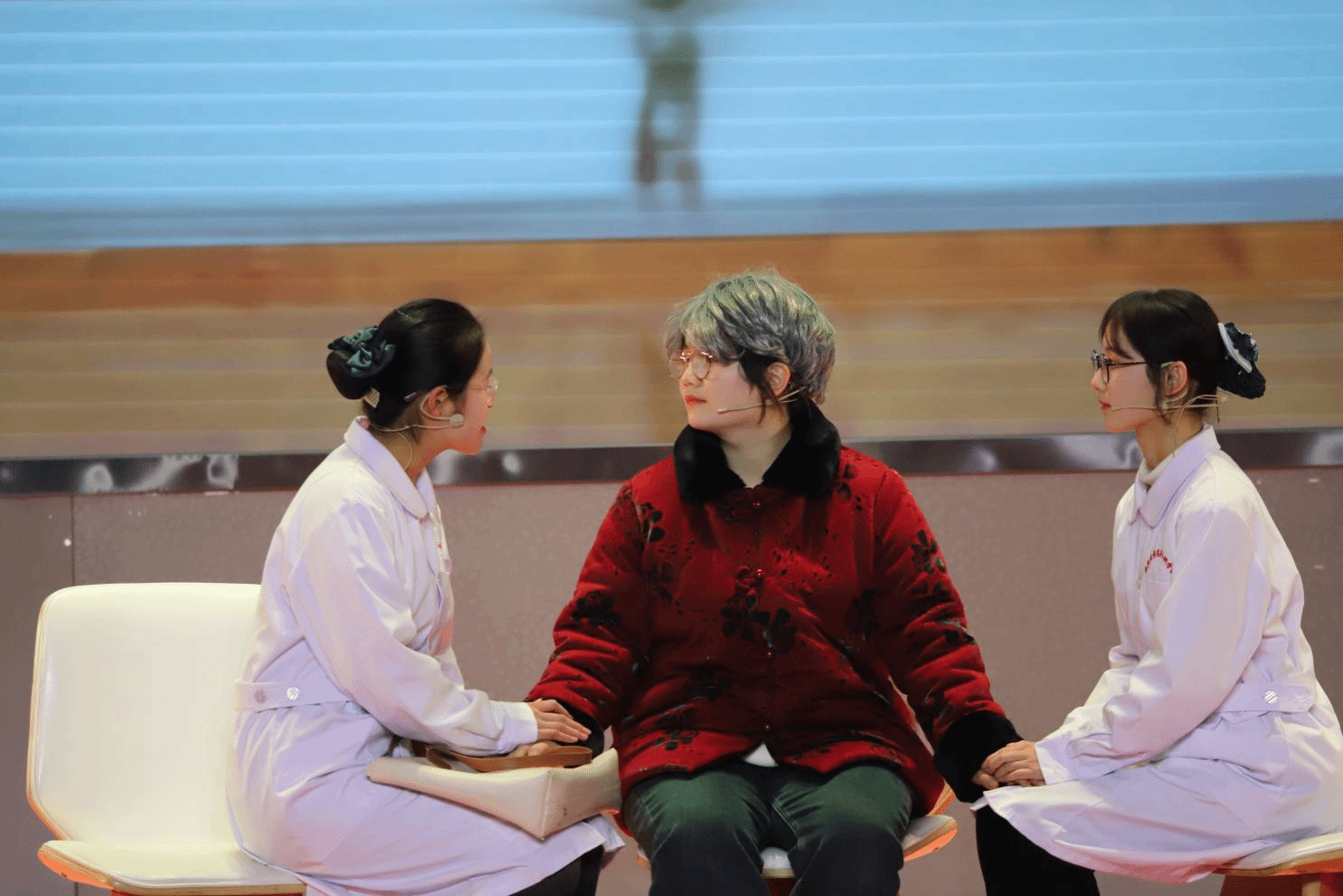 209BF245EB3FDC16501A6BDE96B_1D651FCA_6CA2E