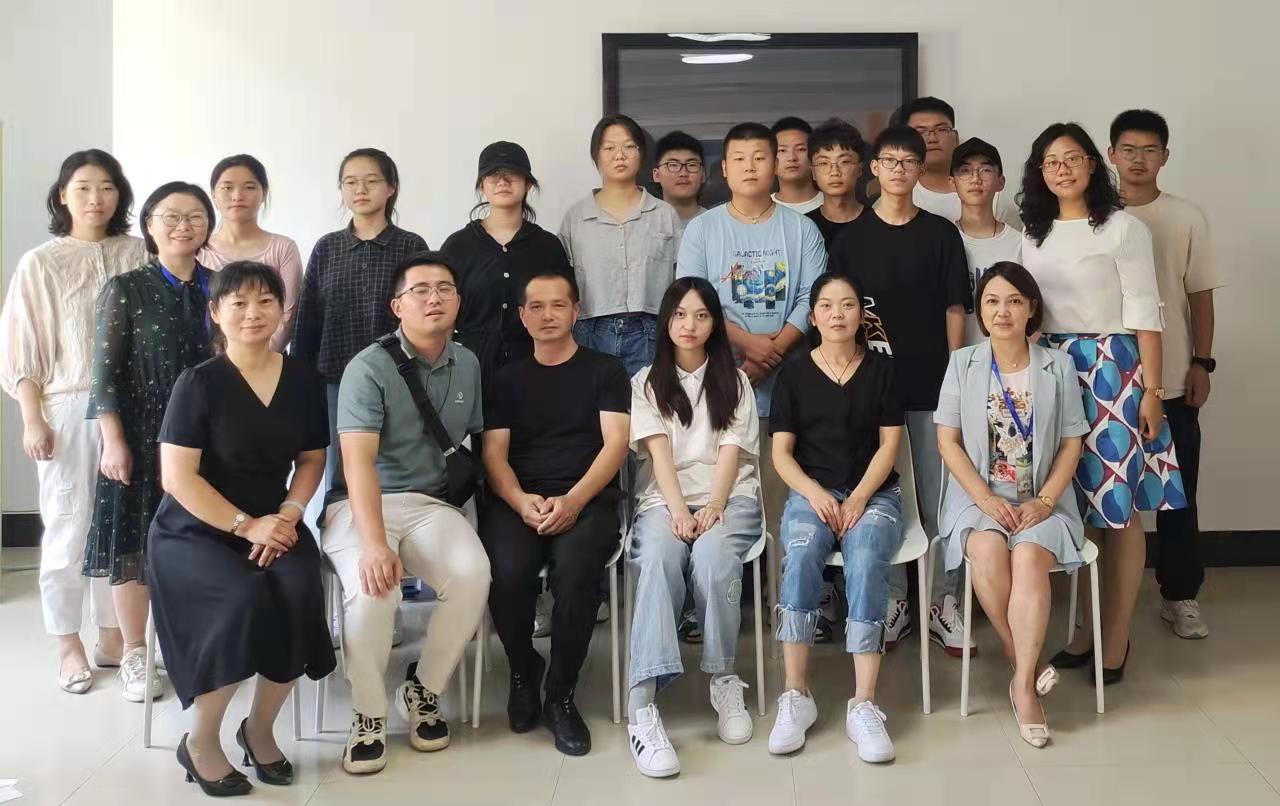 4F370E160EC74136EAAF4D2ED44_F1001C0B_1F98E