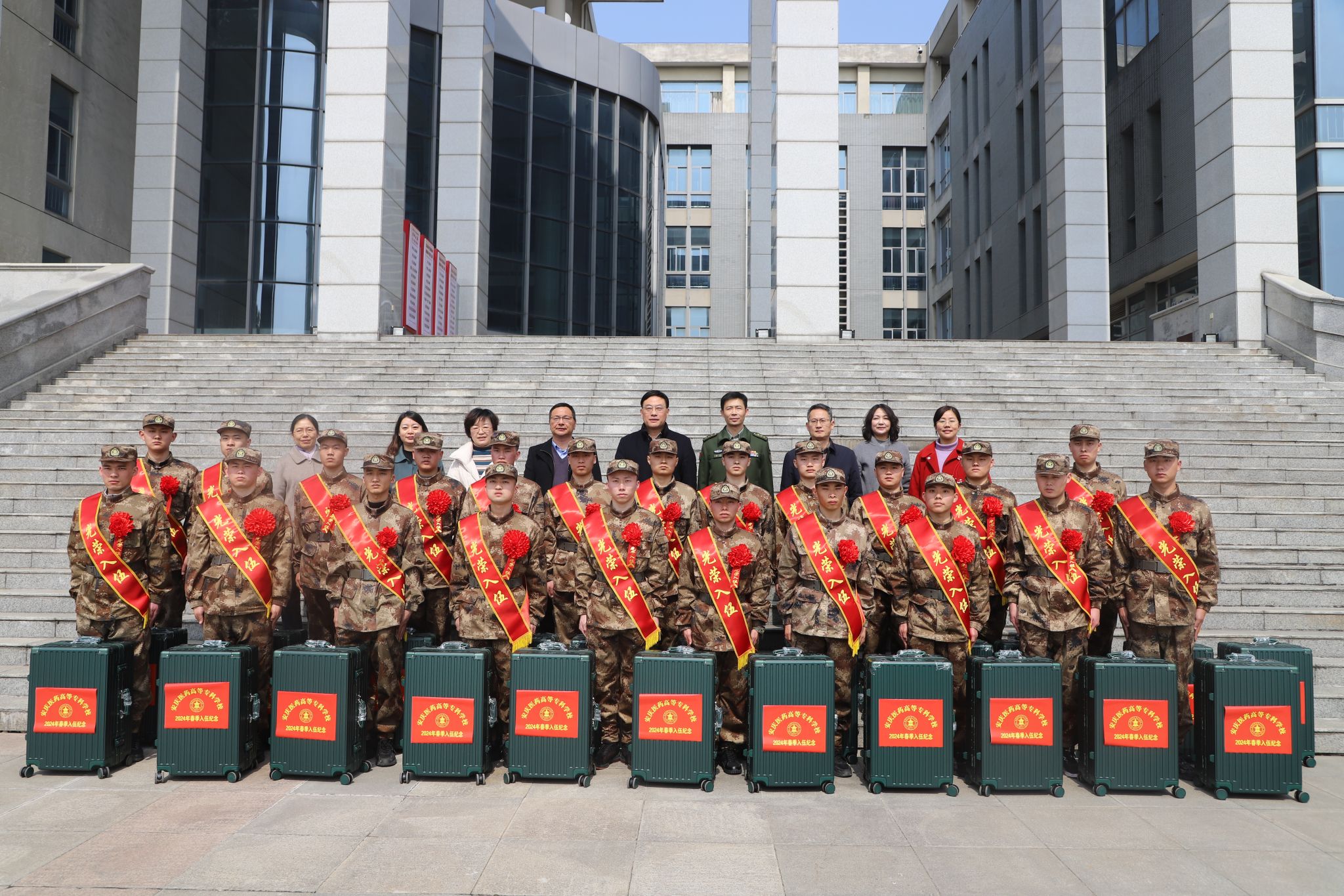 7940564B01869F10569AA2B8BD3_FF898E66_89A06