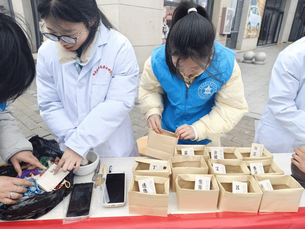 3048155B688126AD7DA83D061F5_04140406_732E8