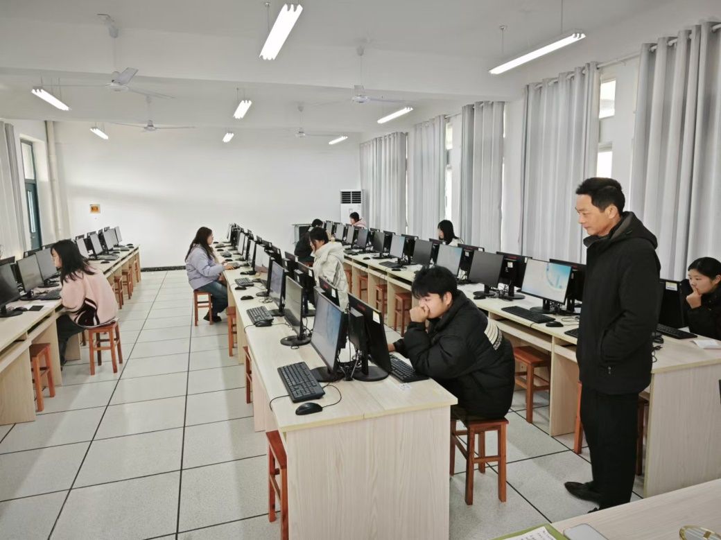 863F24B59254E9BCB9ABBC7A64D_04179E2F_1A25F