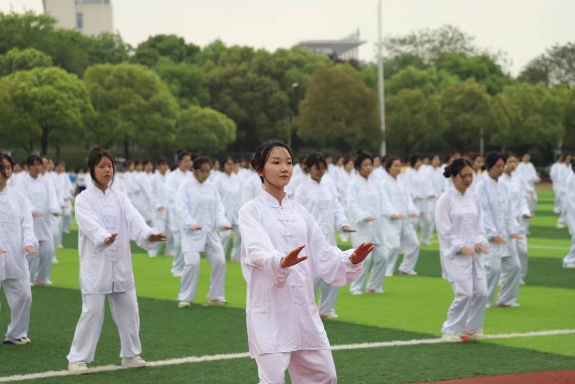 E4EA679378D9B28D0229FF1AC3B_E1206A19_15375